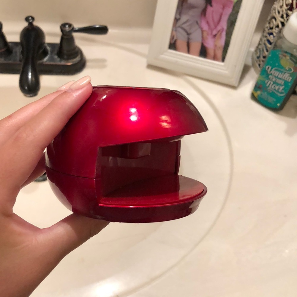 NAIL DRYER